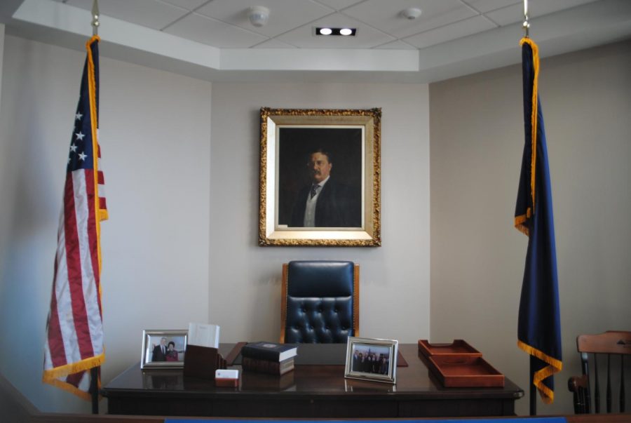 No+descriptions+accompany+many+of+the+artifacts+on+display+at+the+Murtha+Center%2C+including+a+Teddy+Roosevelt+portrait+hanging+above+Murtha%E2%80%99s+desk.+