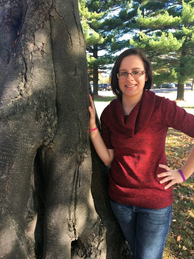 Senior+Taylor+Somerville+has+quit+using+social+media+for+five+months+%2C+and+she+said+she+is+happier+without+it.+%7C+Submitted+Photo+