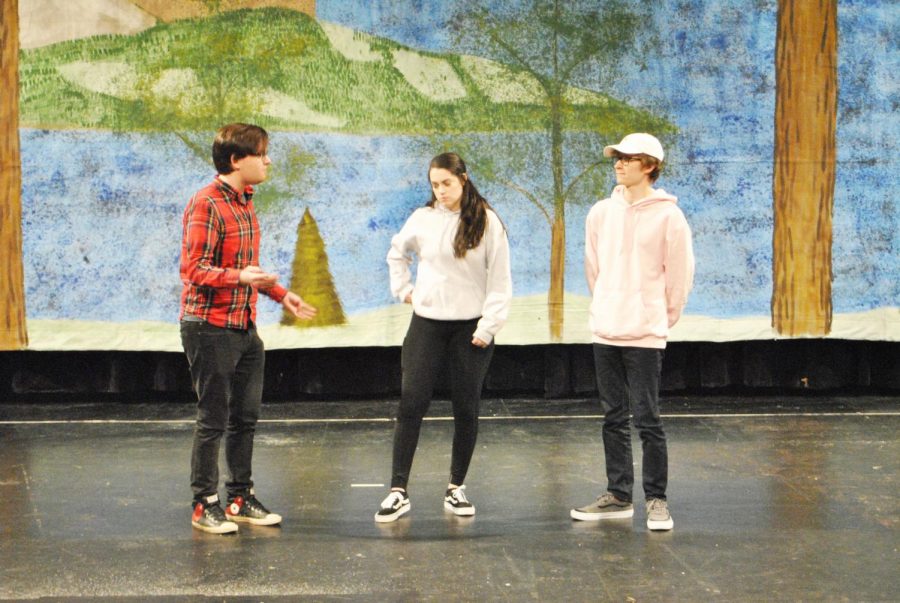 Senior+Benjamin+Berkebile+%28left%29%2C+junior+Renee+Riley+%28center%29+and+junior+Jarod+Shark+%28right%29+rehearsed+last+Wednesday+for+%E2%80%9CA+Midsummer+Night%E2%80%99s+Dream.%E2%80%9D
