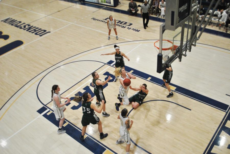 Gabbie+Smith+%28center%29+scored+19+points%2C+against+Mercyhurst+University+Feb.+27+at+the+Sports++Center.